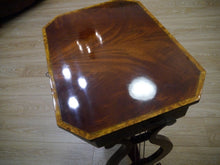 Lade das Bild in den Galerie-Viewer, Biedermeier Doppel Lyra Nähtisch Mahagoni um 1820 restauriert