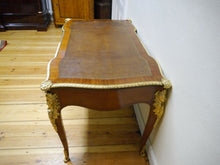 Lade das Bild in den Galerie-Viewer, Barock Rokoko Schreibtisch Sekretär Figuren Rosenholz 1900 restauriert