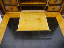 Lade das Bild in den Galerie-Viewer, Empire Biedermeier Sekretär Mahagoni Birke Kabinett Geheimfächer Wien um 1810