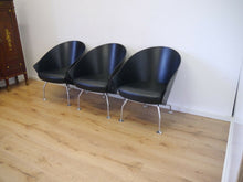 Lade das Bild in den Galerie-Viewer, Sessel Stühle Leder 3 Stück Jorgen Kastholm um 1980