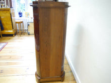 Lade das Bild in den Galerie-Viewer, Empire Biedermeier Pfeiler Tonnen Schrank Säule Podest Regal Mahagoni 1820