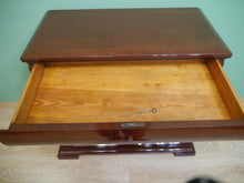 Lade das Bild in den Galerie-Viewer, Empire Biedermeier Säulen Kommode Mahagoni um 1820 frisch restauriert