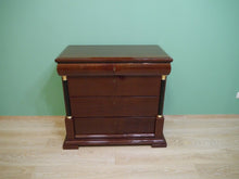 Lade das Bild in den Galerie-Viewer, Empire Biedermeier Säulen Kommode Mahagoni um 1820 frisch restauriert