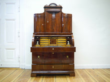 Lade das Bild in den Galerie-Viewer, Empire Biedermeier Sekretär Mahagoni Intarsien Bronze Figuren um1815 restauriert
