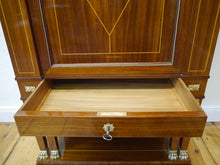 Lade das Bild in den Galerie-Viewer, Empire Biedermeier Pfeiler Schrank Säule Podest Mahagoni um 1900