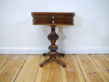 Lade das Bild in den Galerie-Viewer, Biedermeier Empire Nähtisch Mahagoni Fadenintarsien um 1820 restauriert