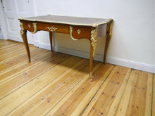 Lade das Bild in den Galerie-Viewer, Barock Rokoko Schreibtisch Sekretär Figuren Rosenholz 1900 restauriert