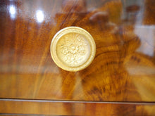 Lade das Bild in den Galerie-Viewer, Biedermeier Kommode Mahagoni Vollsäulen Belgischer Marmor um 1820 restauriert