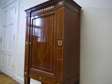 Lade das Bild in den Galerie-Viewer, Empire Biedermeier Pfeiler Schrank Säule Podest Mahagoni um 1900