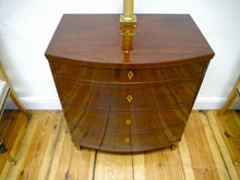 Lade das Bild in den Galerie-Viewer, Biedermeier Kommode Mahagoni gebaucht Intarsien selten um 1820 restauriert