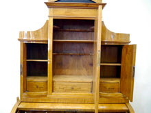 Lade das Bild in den Galerie-Viewer, Empire Biedermeier Sekretär Esche mit Mahagoni Kabinett um 1820 restauriert
