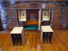 Lade das Bild in den Galerie-Viewer, Konischer Biedermeier Sekretär Mahagoni mit Schinkeldach um1820 Geheimfächer
