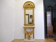 Lade das Bild in den Galerie-Viewer, Empire Biedermeier Spiegel mit Adler Konsole vergoldet original um 1810
