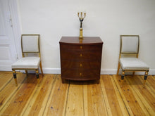 Lade das Bild in den Galerie-Viewer, Biedermeier Kommode Mahagoni gebaucht Intarsien selten um 1820 restauriert