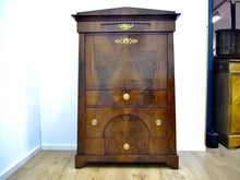 Lade das Bild in den Galerie-Viewer, Konischer Biedermeier Sekretär Mahagoni mit Schinkeldach um1815 Originalzustand