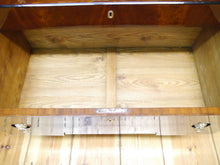 Lade das Bild in den Galerie-Viewer, Empire Biedermeier Sekretär Mahagoni Intarsien Bronze Figuren um1815 restauriert