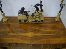 Lade das Bild in den Galerie-Viewer, Biedermeier Kommode Nussbaum Wurzelholz gebauchte Front Vollsäulen um 1820