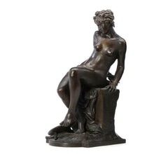 Lade das Bild in den Galerie-Viewer, Amazone Bronze signiert Josef Tüshaus Düsseldorf 1896 Höhe 65 cm 24 kg