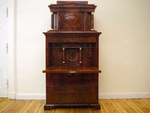 Lade das Bild in den Galerie-Viewer, Biedermeier Sekretär Mahagoni mit Aufsatz signiert in Hamburg 1826 restauriert