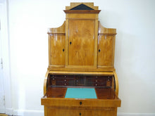 Lade das Bild in den Galerie-Viewer, Empire Biedermeier Sekretär Esche mit Mahagoni Kabinett um 1820 restauriert