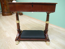 Lade das Bild in den Galerie-Viewer, Biedermeier Empire Nähtisch Mahagoni blattvergoldet um 1820 restauriert