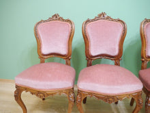 Lade das Bild in den Galerie-Viewer, 4 Rokoko Stühle Nussbaum massiv geschnitzt Schellack um 1860
