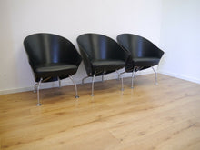 Lade das Bild in den Galerie-Viewer, Sessel Stühle Leder 3 Stück Jorgen Kastholm um 1980