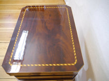 Lade das Bild in den Galerie-Viewer, Biedermeier Empire Nähtisch Mahagoni Fadenintarsien um 1820 restauriert