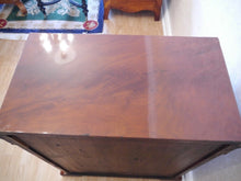 Lade das Bild in den Galerie-Viewer, Empire Biedermeier Kommode Schrank Halbschrank Mahagoni um 1815 restauriert