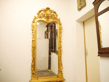 Lade das Bild in den Galerie-Viewer, Barock Rokoko Spiegel Original Vergoldung mit Konsole gefertigt um 1860
