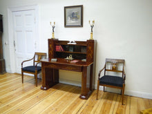 Lade das Bild in den Galerie-Viewer, Empire Biedermeier Schreibtisch Mahagoni Intarsien  um 1900 frisch restauriert
