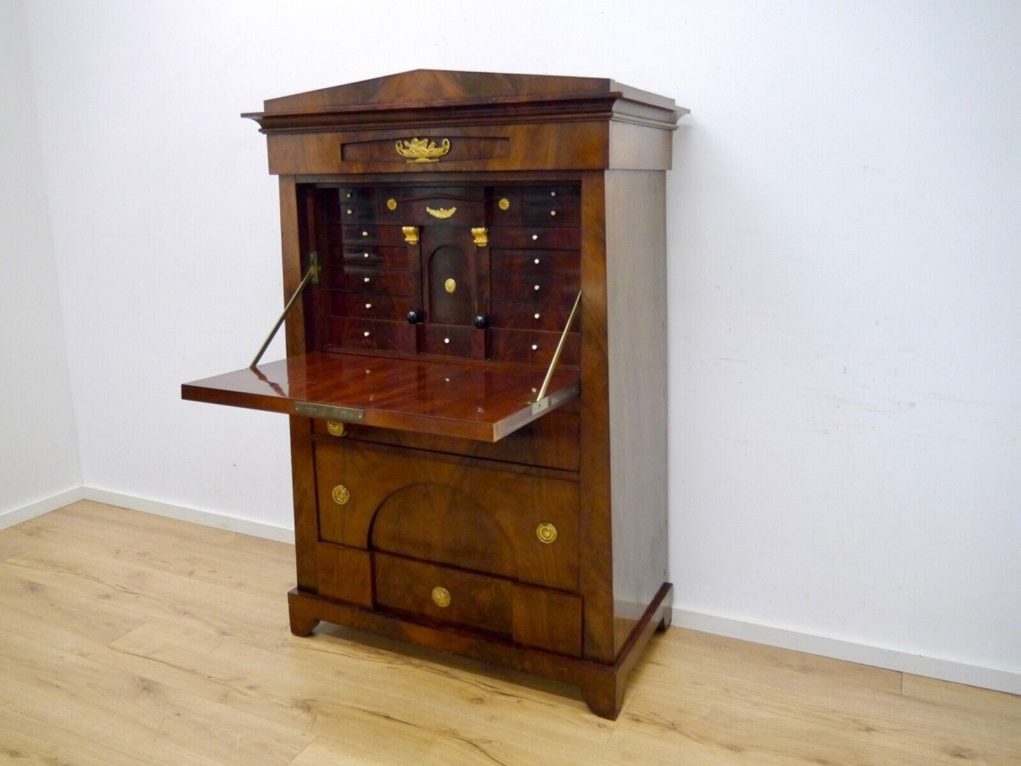 Konischer Biedermeier Sekretär Mahagoni mit Schinkeldach um1815 Originalzustand