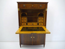 Lade das Bild in den Galerie-Viewer, Empire Biedermeier Sekretär Mahagoni Birke Kabinett Geheimfächer Wien um 1810
