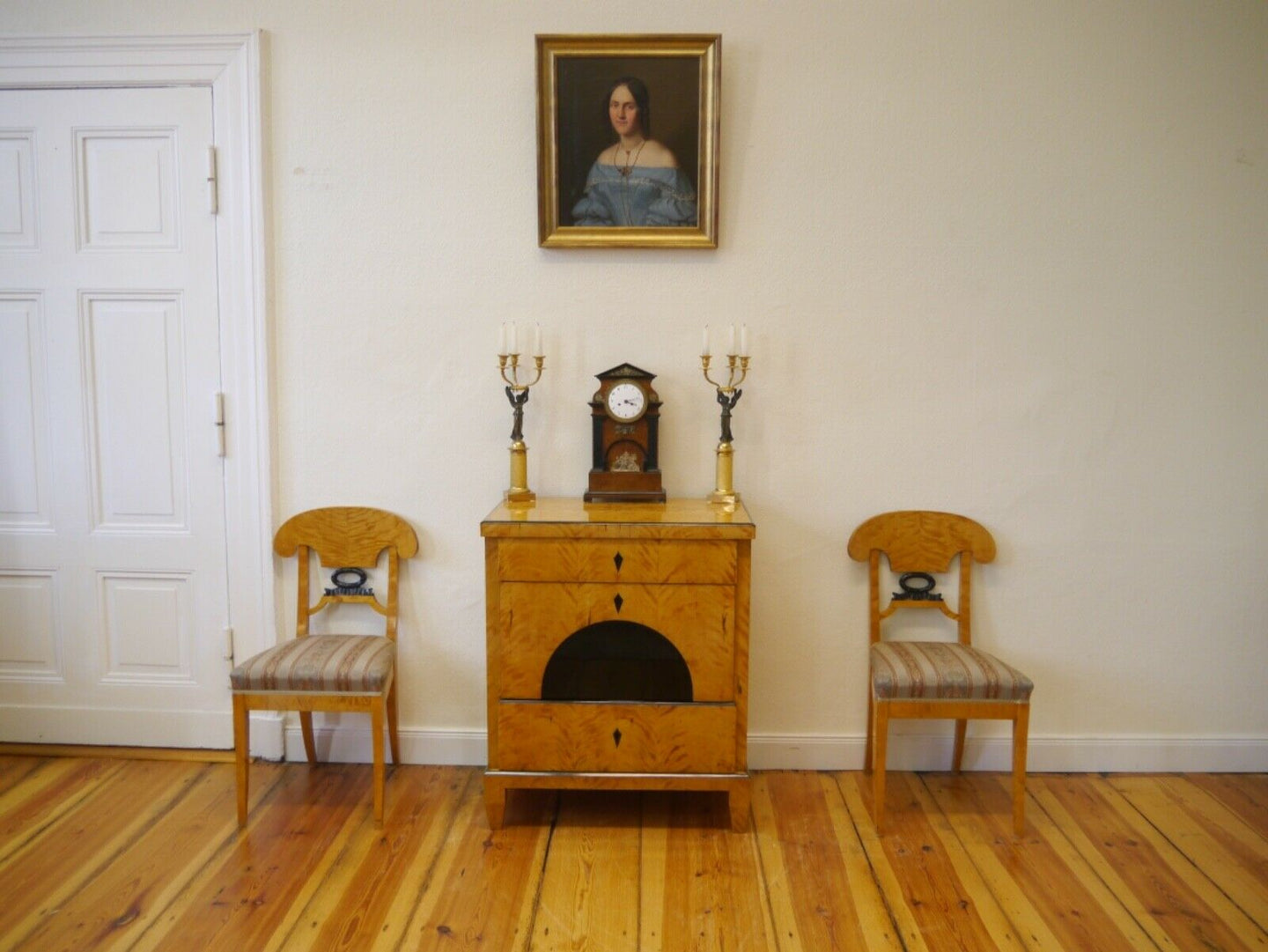 Empire Biedermeier Kommode Birke geflammt 1815 restauriert