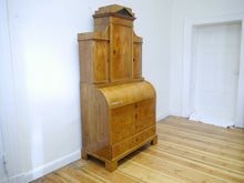Lade das Bild in den Galerie-Viewer, Empire Biedermeier Sekretär Esche mit Mahagoni Kabinett um 1820 restauriert
