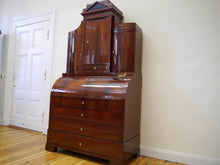 Lade das Bild in den Galerie-Viewer, Empire Biedermeier Sekretär Mahagoni Intarsien Geheimfächer um 1815 restauriert
